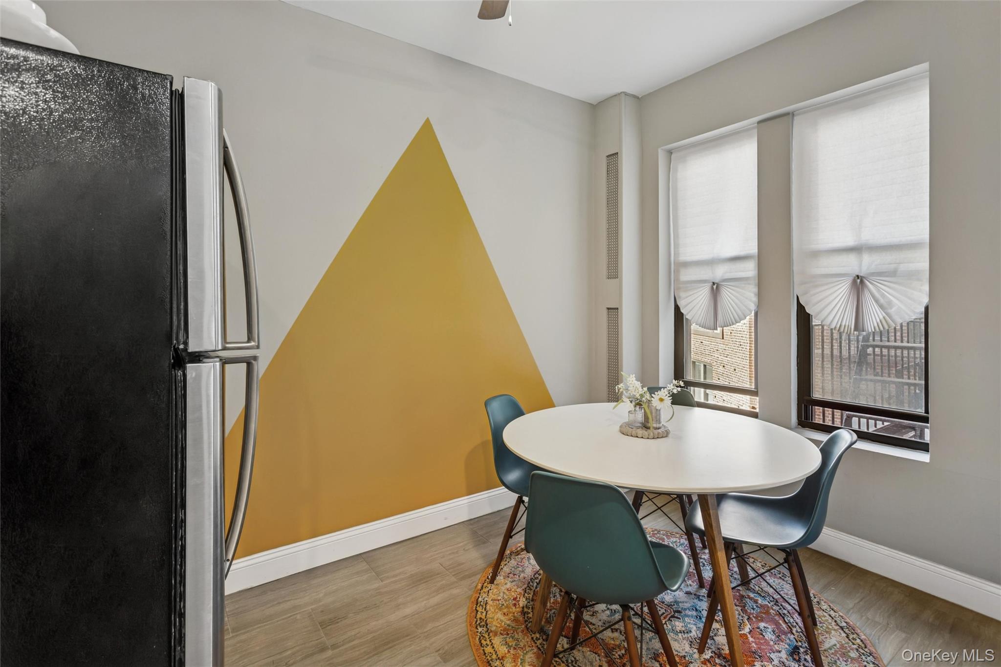 #12 photo, 12 Hempstead Avenue, מחוז נסאו Rockville Centre , NY 11570