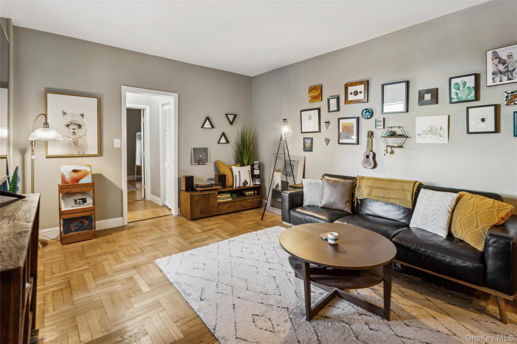 #19 photo, 12 Hempstead Avenue, מחוז נסאו Rockville Centre , NY 11570