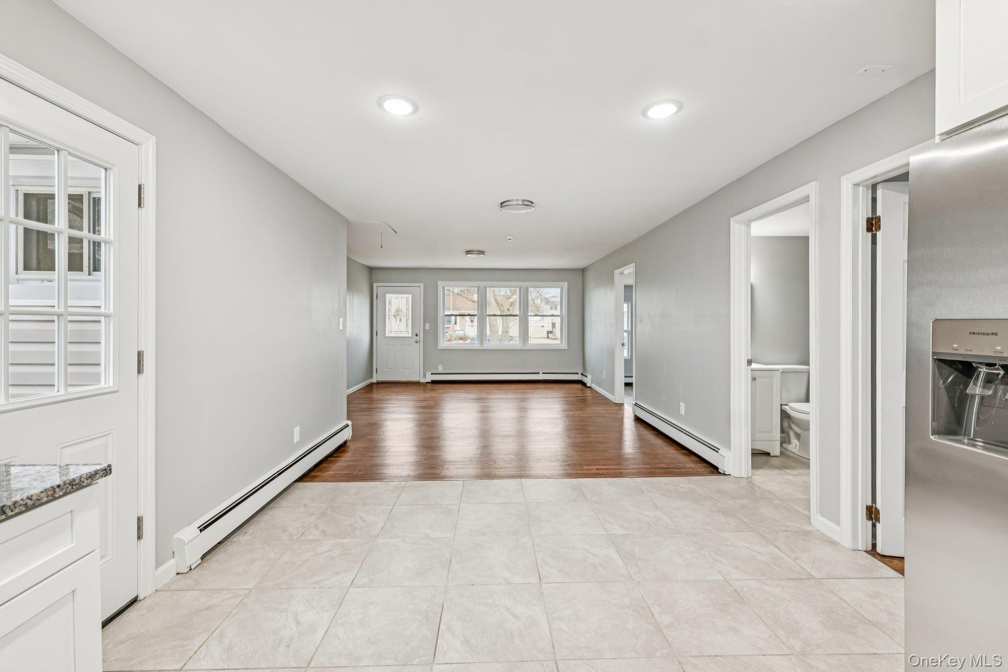 #18 photo, 1354 Brooklyn Boulevard, מחוז סאפוק Bay Shore , NY 11706