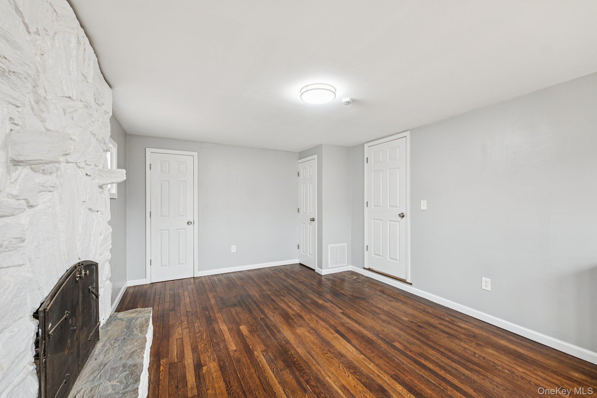 #8 photo, 1354 Brooklyn Boulevard, מחוז סאפוק Bay Shore , NY 11706