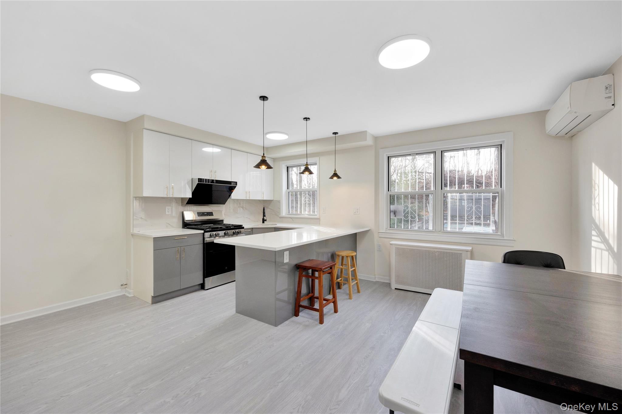 #3 photo, 68-36 Selfridge Street, Forest Hills , NY 11375