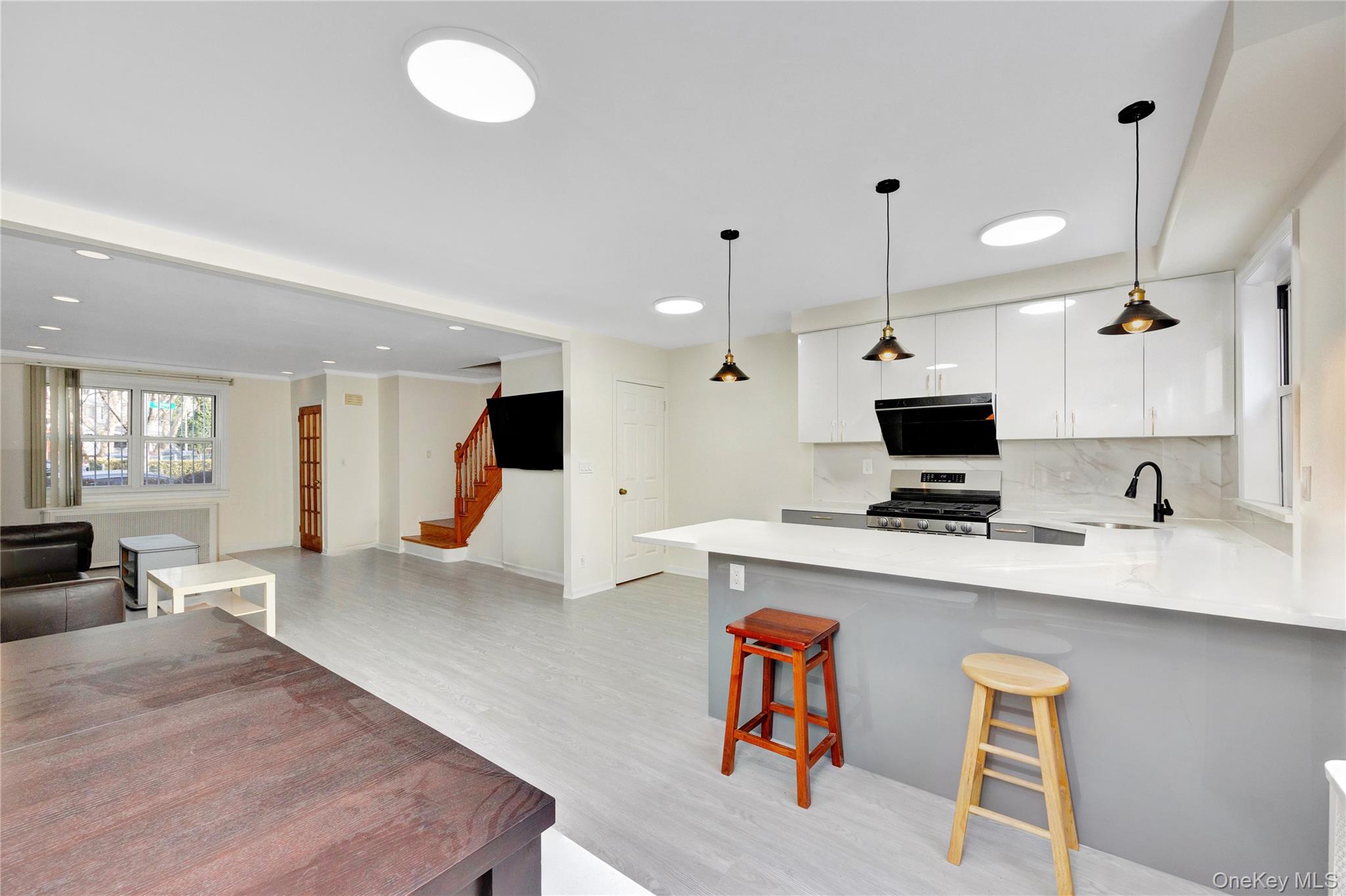 #4 photo, 68-36 Selfridge Street, Forest Hills , NY 11375