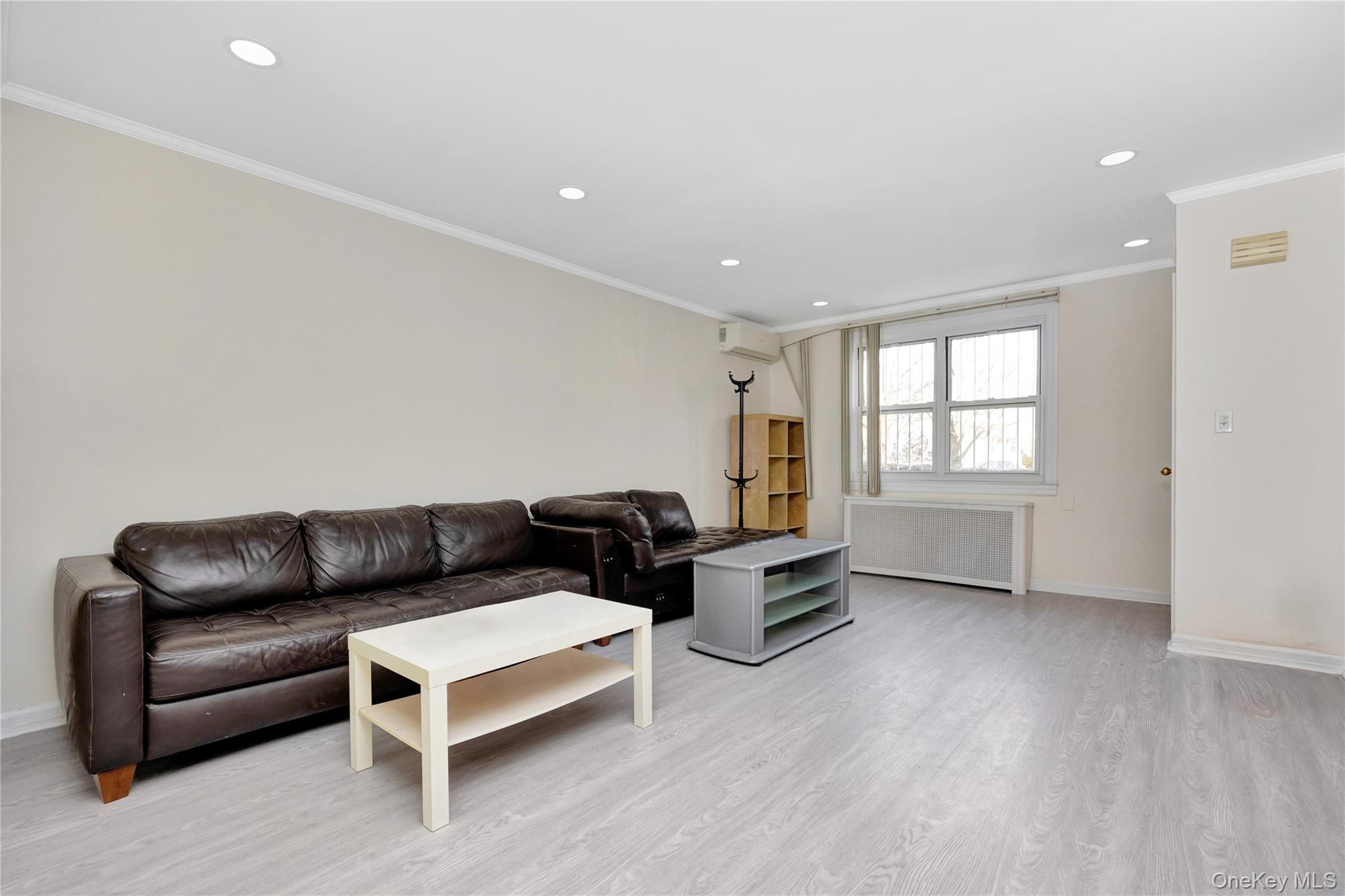 #6 photo, 68-36 Selfridge Street, Forest Hills , NY 11375