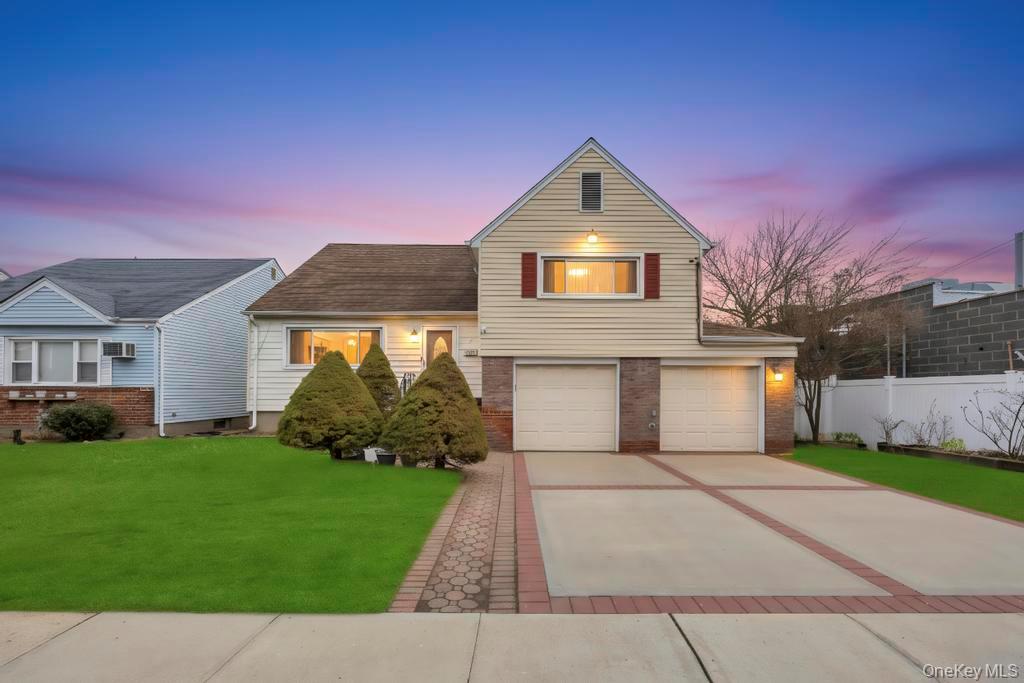 #1 photo, 7 N Terrace Place, नासाउ काउंटी Valley Stream , NY 11580