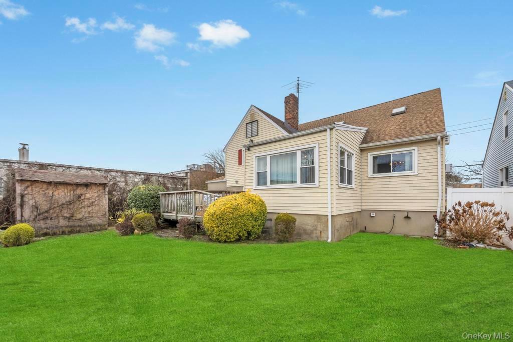 #5 photo, 7 N Terrace Place, नासाउ काउंटी Valley Stream , NY 11580