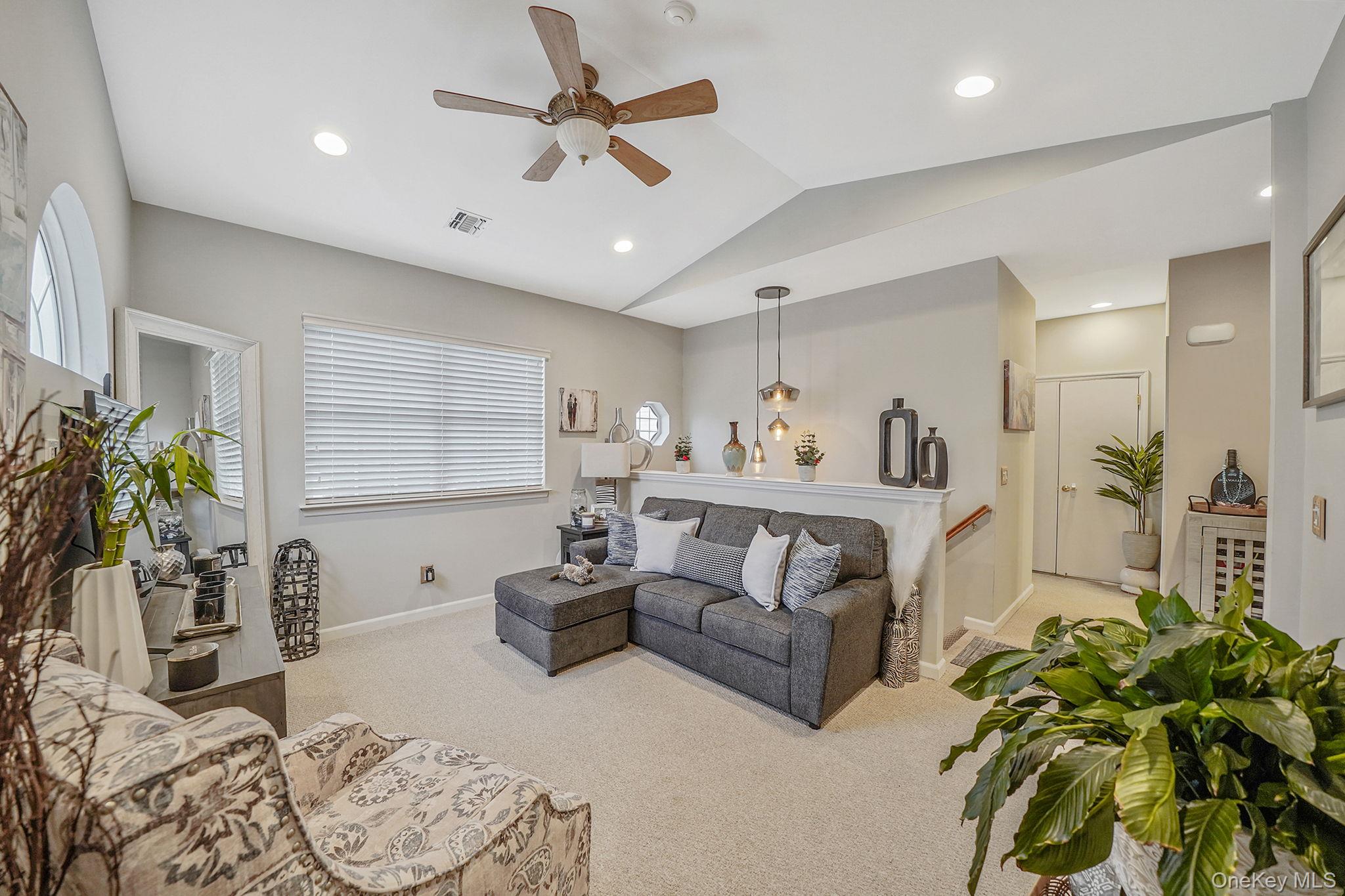 #2 photo, 109 Constantine Way, Mount Sinai , NY 11766