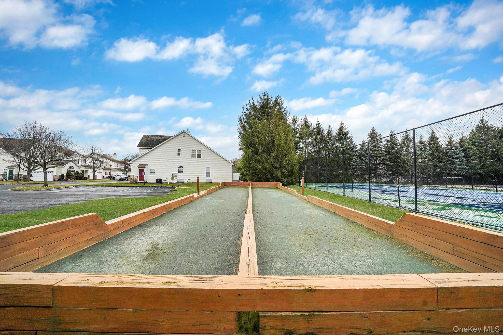 #20 photo, 109 Constantine Way, Mount Sinai , NY 11766