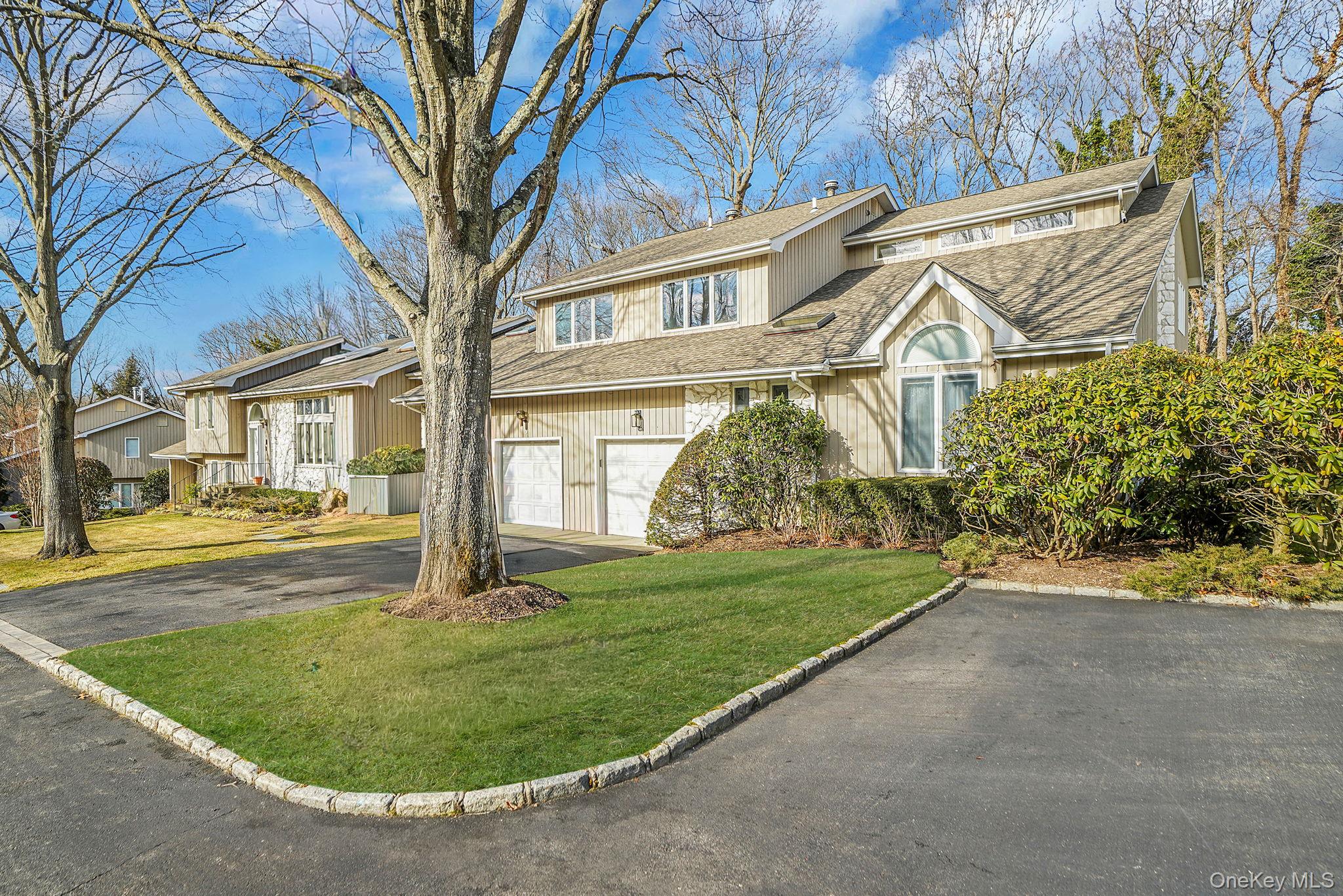 #1 photo, 6 Stone Gate Court, 東長島 Smithtown , NY 11787