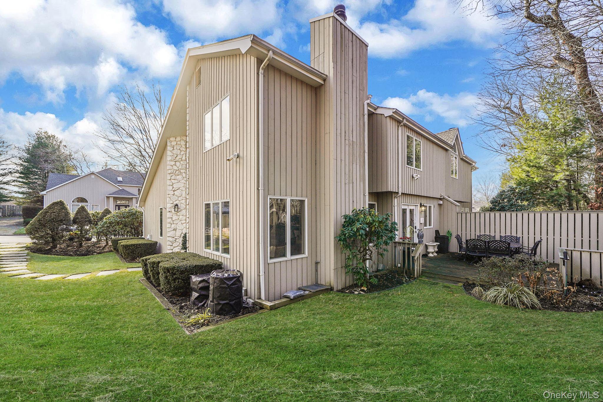 #4 photo, 6 Stone Gate Court, 東長島 Smithtown , NY 11787