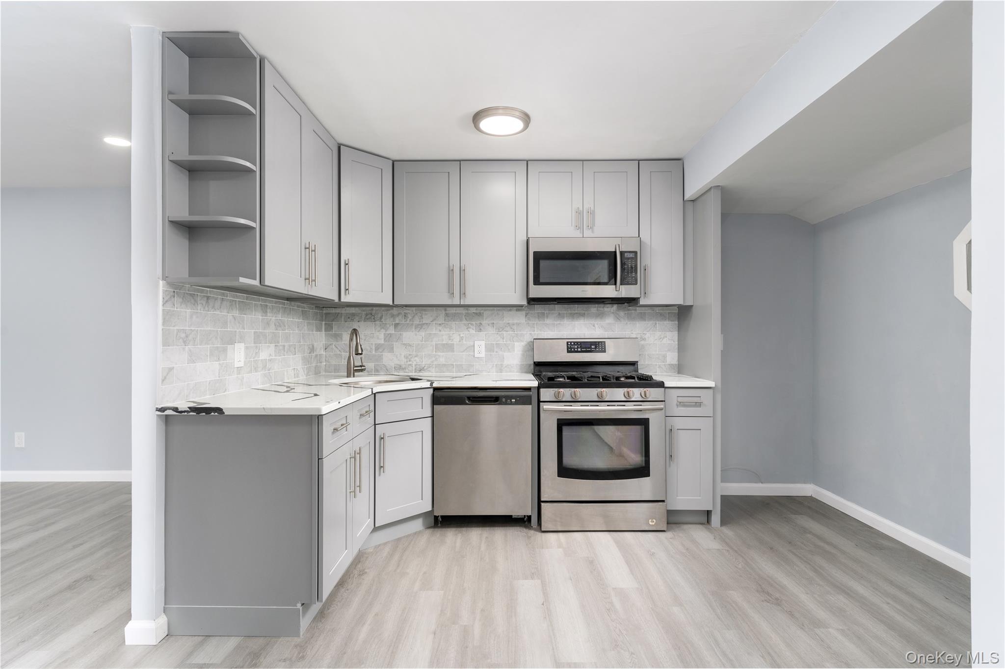 #5 photo, 48 Hawkins Road, 東長島 Centereach , NY 11720