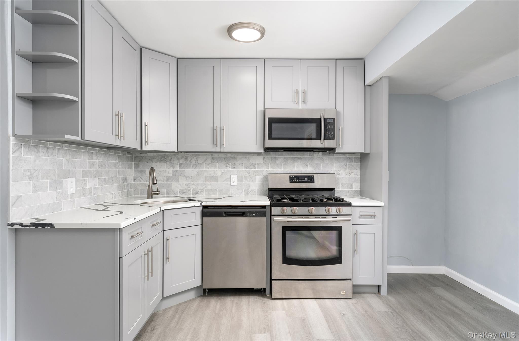 #7 photo, 48 Hawkins Road, 東長島 Centereach , NY 11720