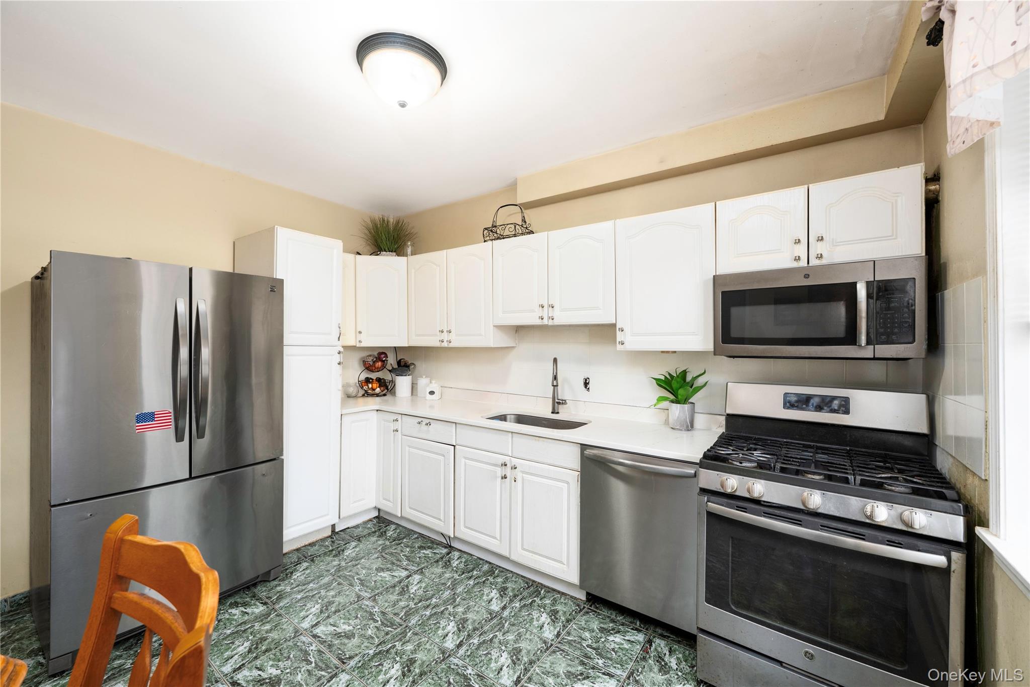 #7 photo, 18 Parker Drive, 纽约州 Mahopac , NY 10541