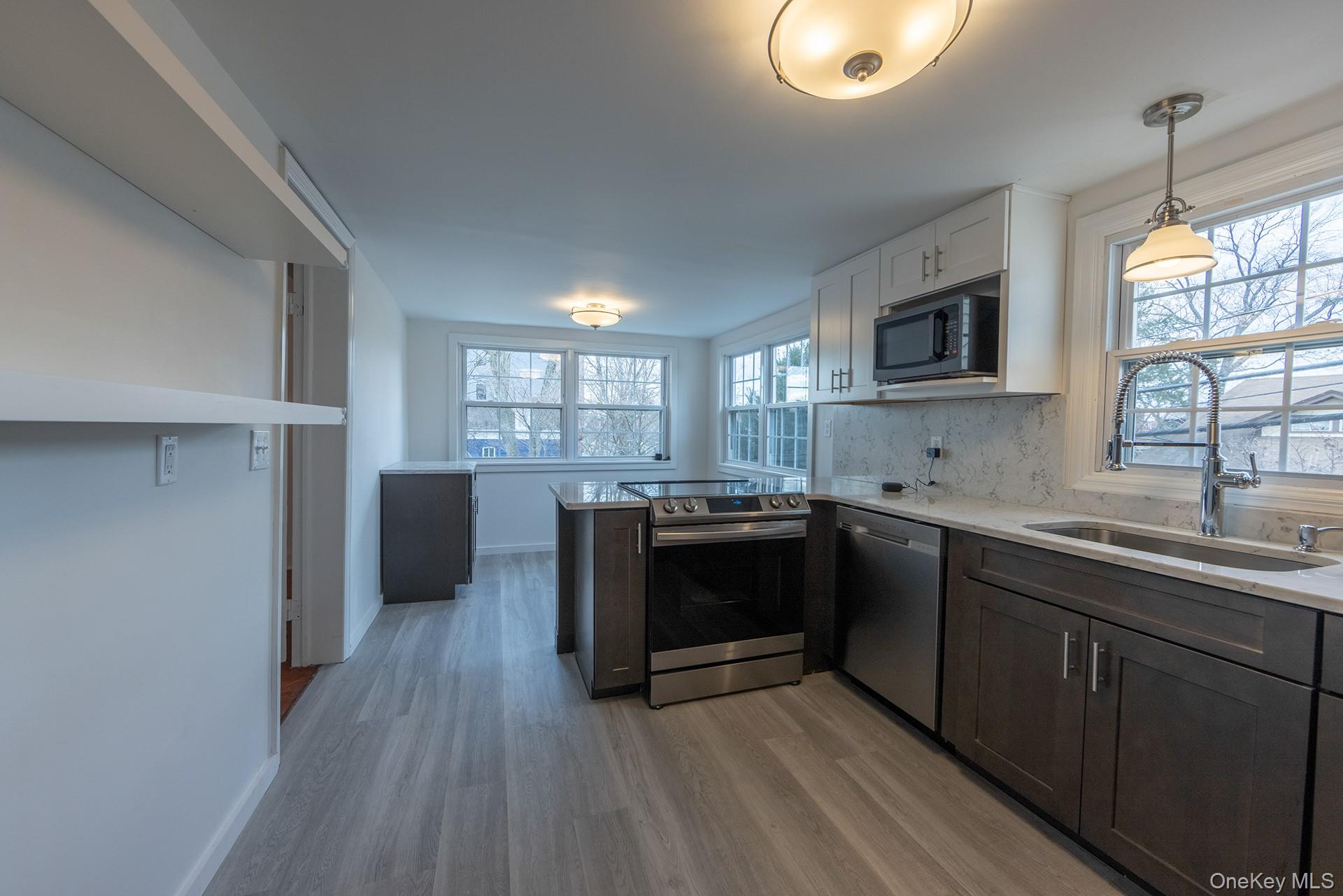 #14 photo, 17 Church Street, Beacon , NY 12508