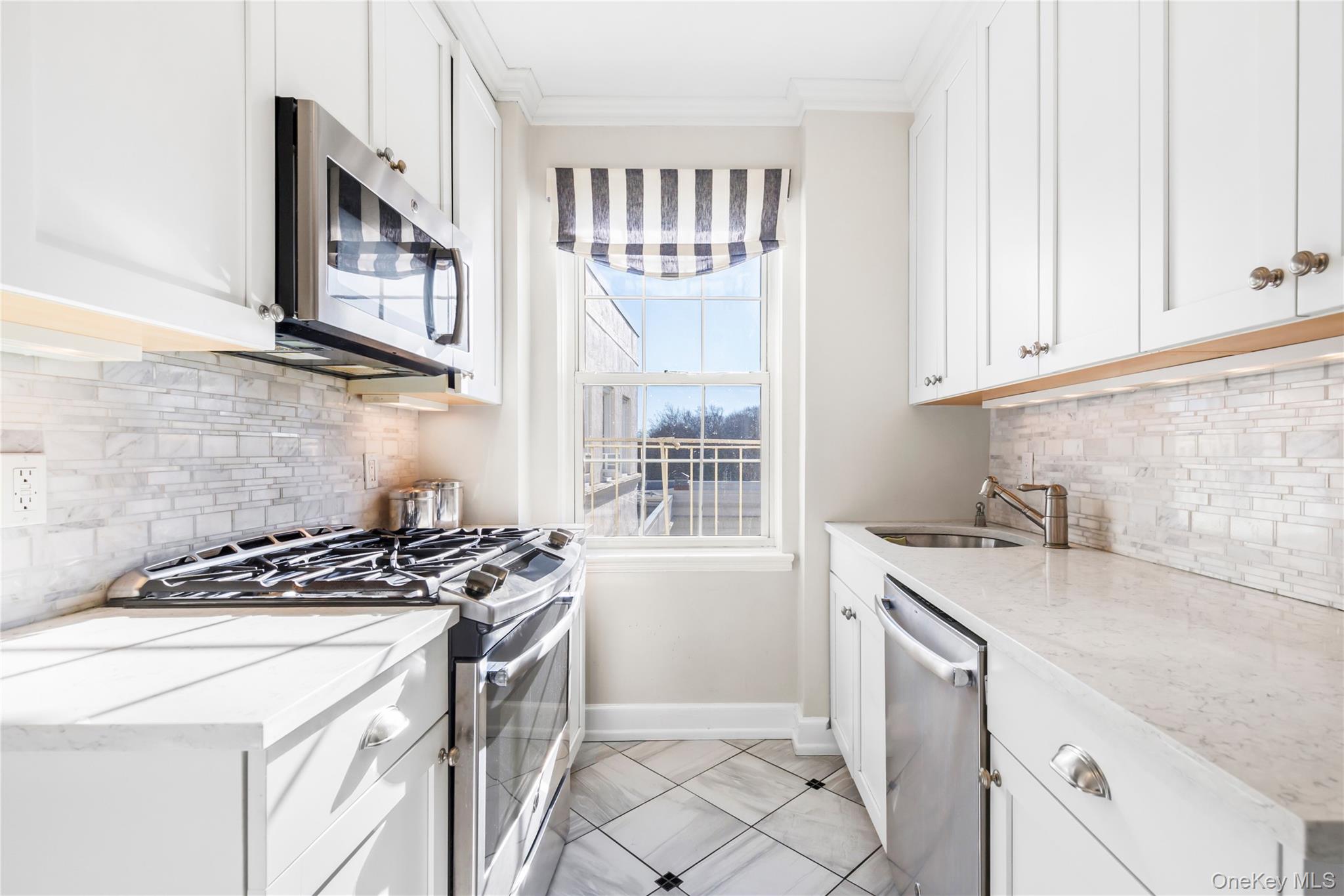 #7 photo, 10 Brooklands, הברונקס Bronxville , NY 10708