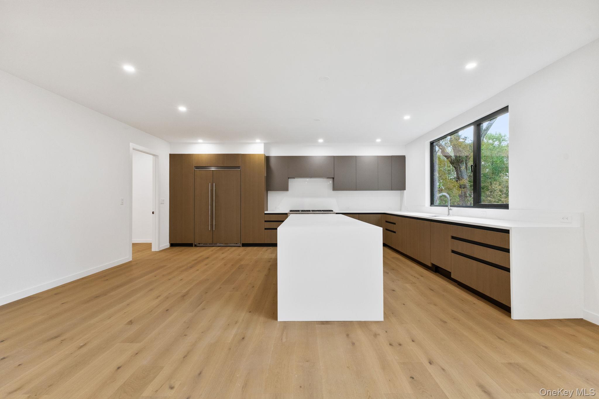 #12 photo, 10 East Lane, Armonk , NY 10504