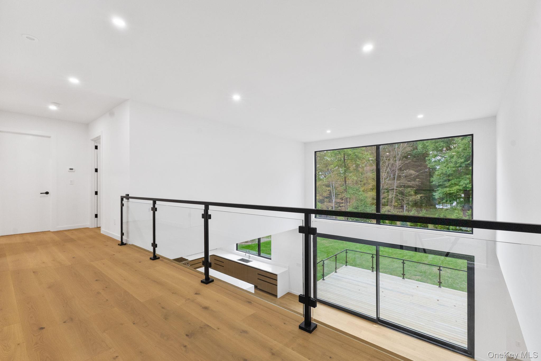 #13 photo, 10 East Lane, Armonk , NY 10504