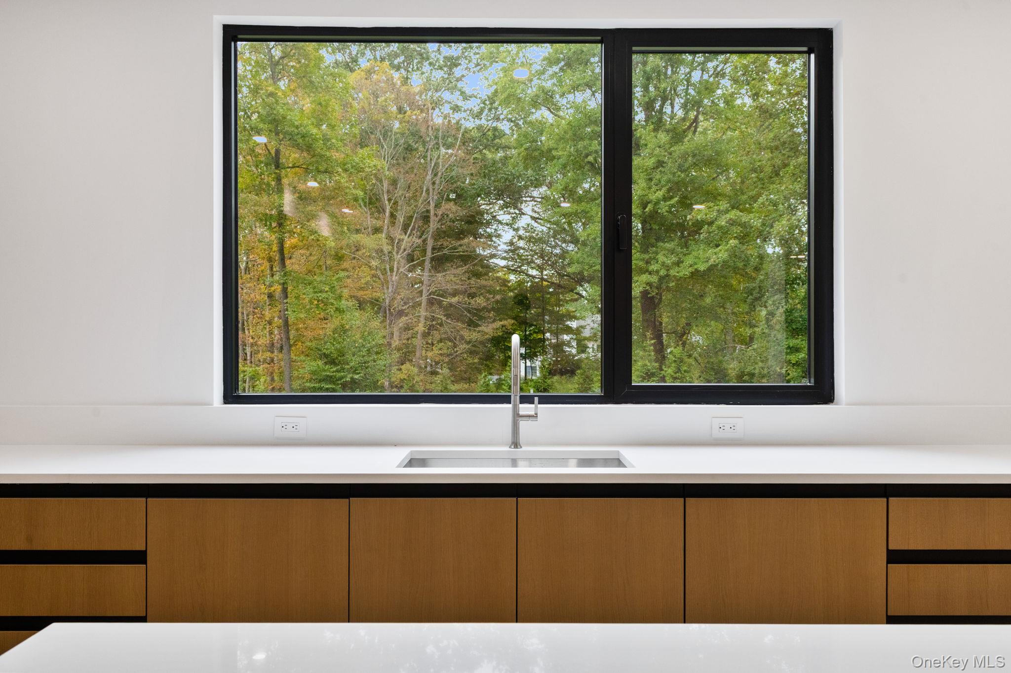 #8 photo, 10 East Lane, Armonk , NY 10504