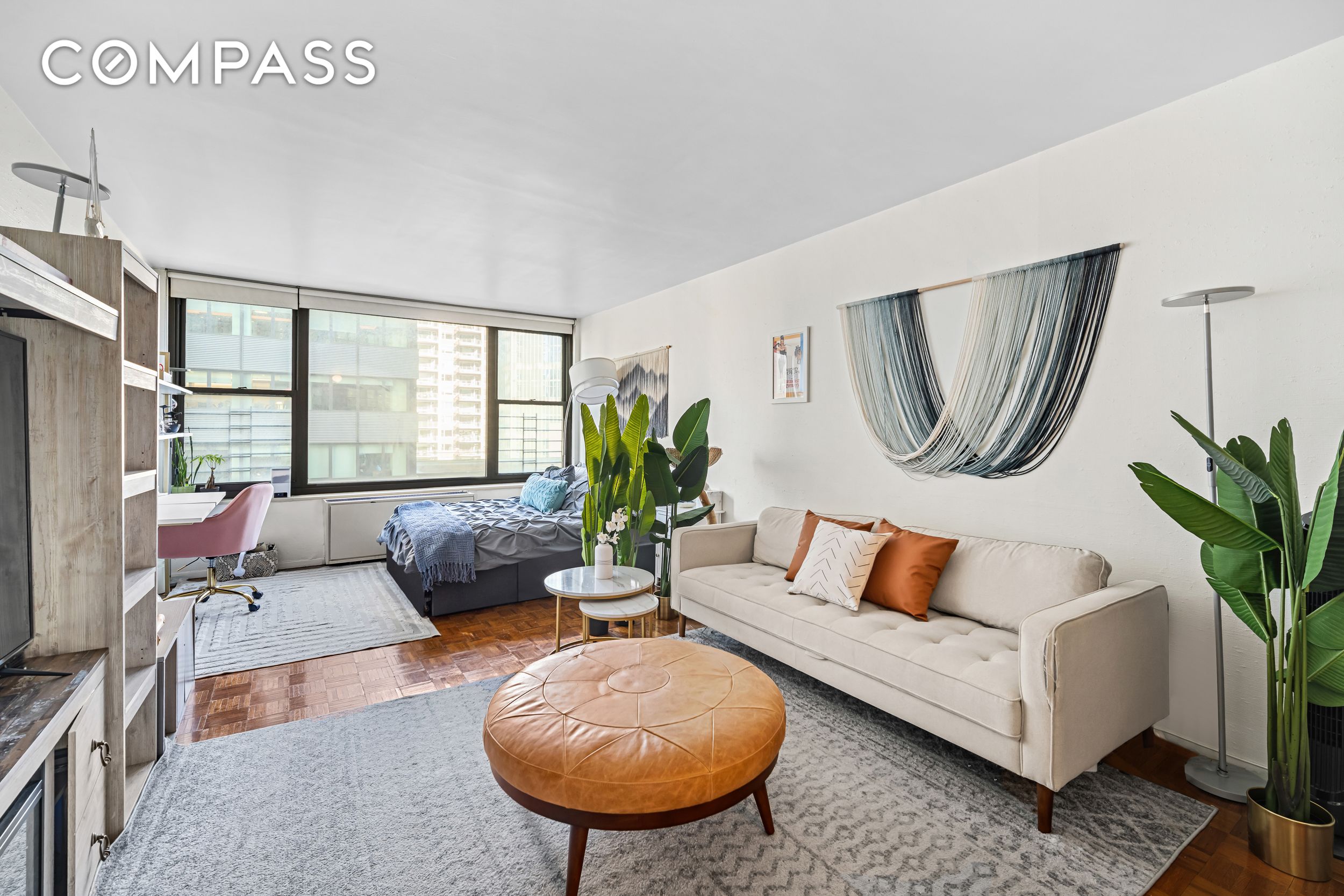 #1 photo, New York City, 맨해튼 Midtown East , NY 10022