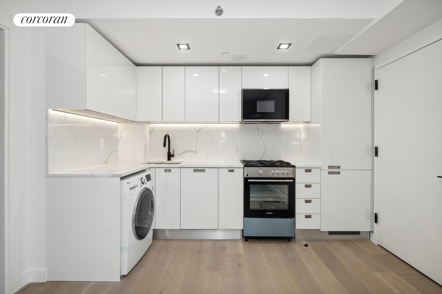 #4 photo, 623 AVE H, Midwood , NY 11230