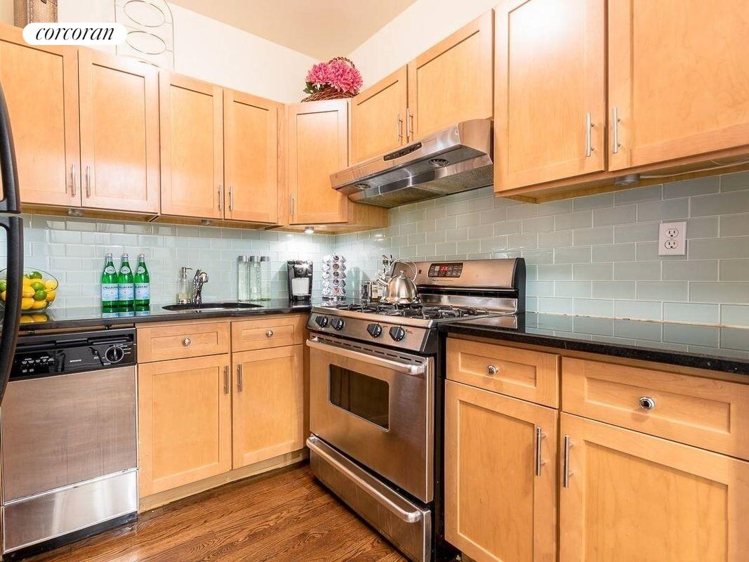 #7 photo, 179 GREENE Avenue, Clinton Hill , NY 11238