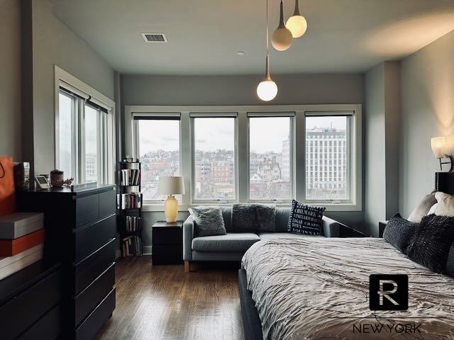 #18 photo, 90 Bay Street Landing, New York City , NY 10301