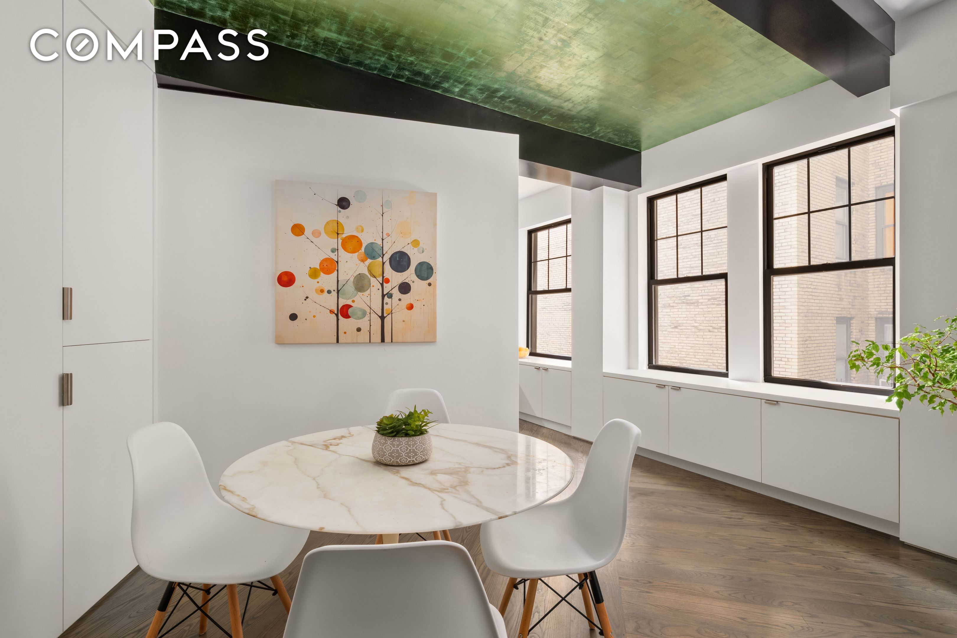 #11 photo, 170 2nd Avenue, East Village , NY 10003