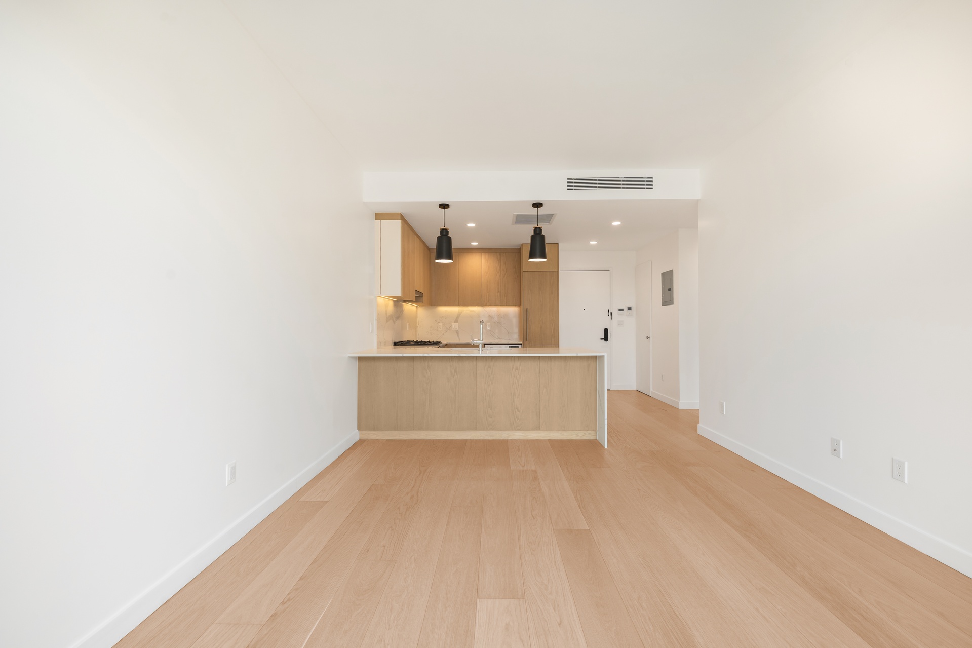 #4 photo, 30-05 Vernon Boulevard, Astoria , NY 11102