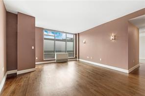 #4 photo, 110 Neptune Avenue, Бруклин ‖ Brighton Beach , NY 11235