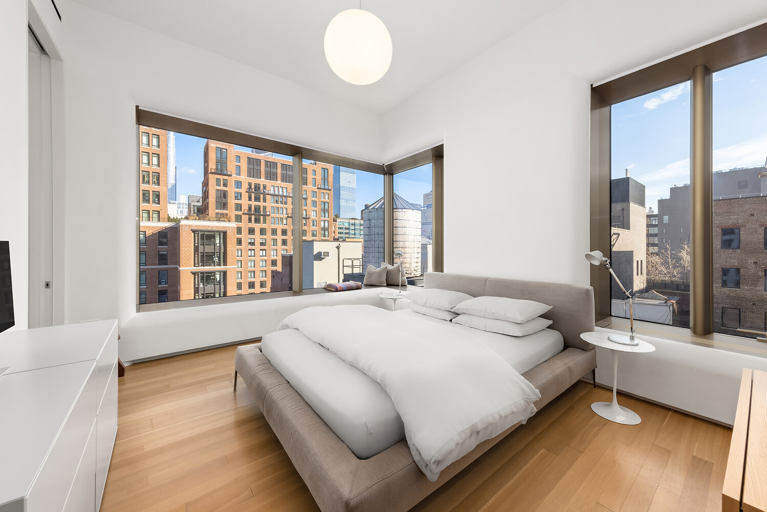 #11 photo, 551 W 21ST Street, मैनहटन Chelsea , NY 10011