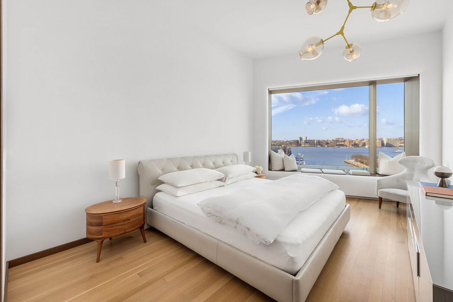 #9 photo, 551 W 21ST Street, मैनहटन Chelsea , NY 10011