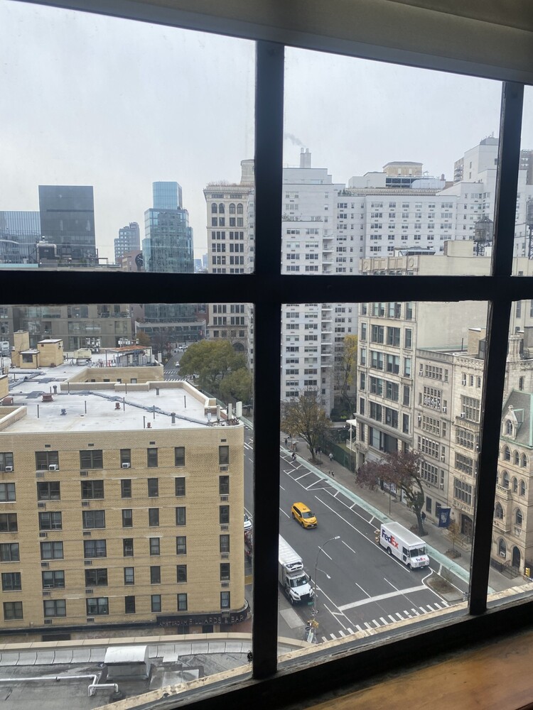 #7 photo, 111 4TH Avenue, 曼哈頓 East Village , NY 10003