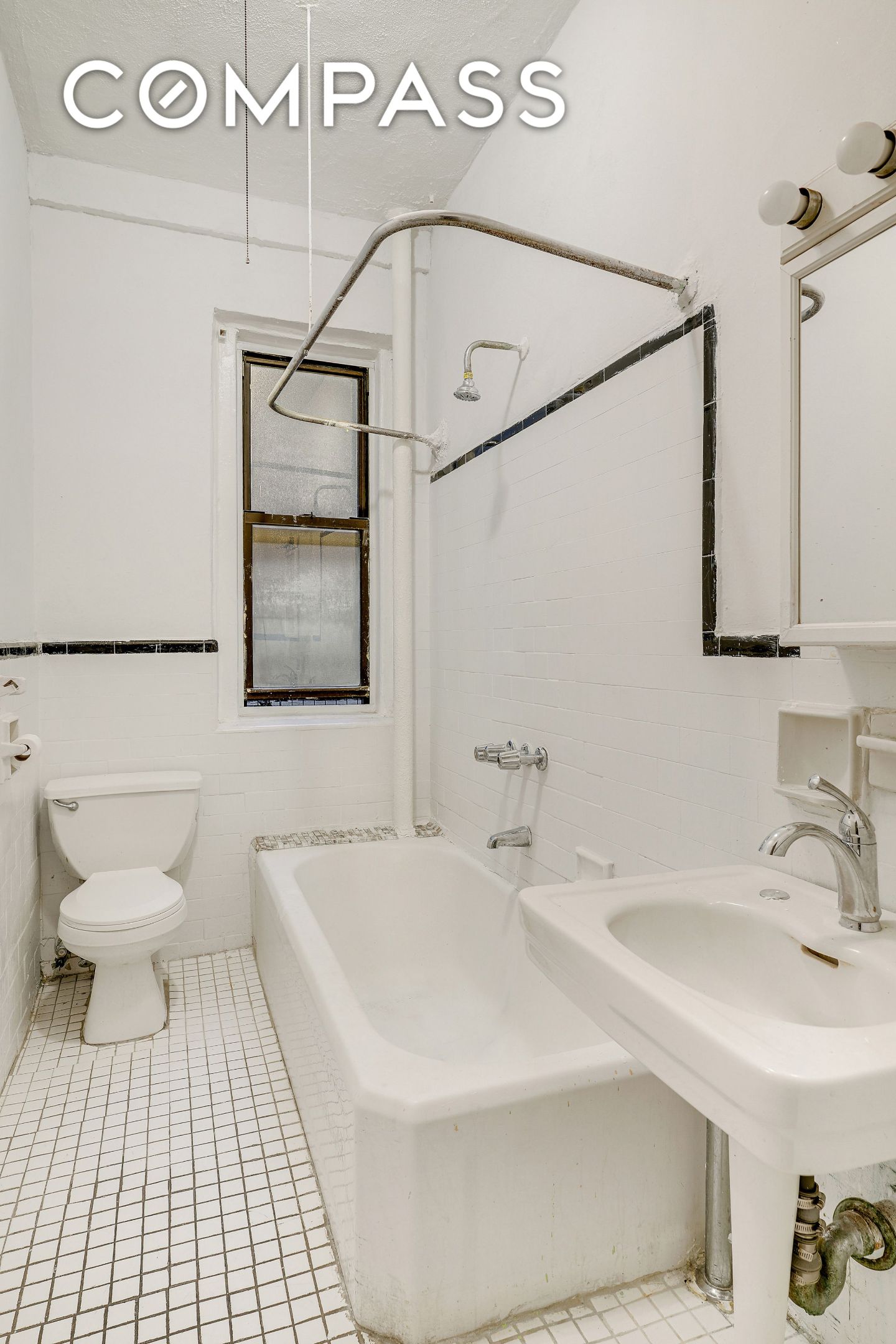 #5 photo, 544 W 157th Street, 맨해튼 Washington Heights , NY 10032