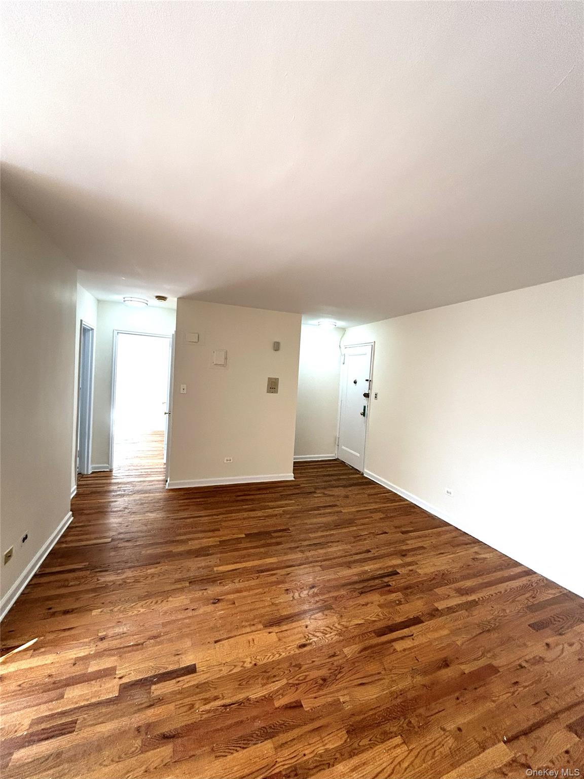 #3 photo, 67-30 Clyde Street, 皇后區 Forest Hills , NY 11375