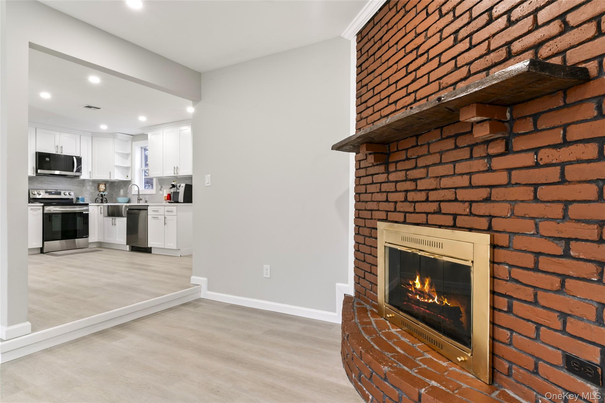 #16 photo, 15 Bellaire Drive, Ridge , NY 11961