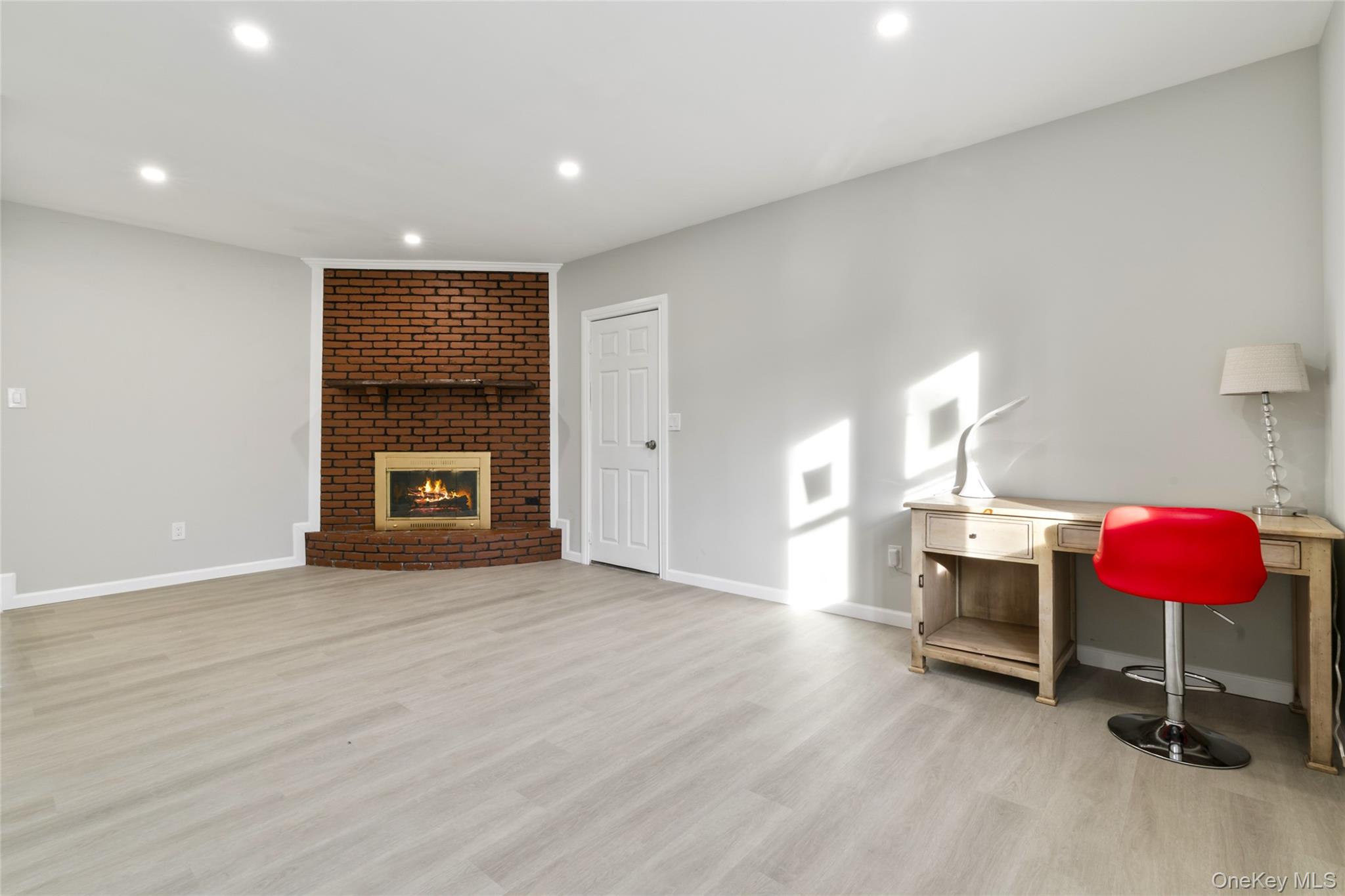 #18 photo, 15 Bellaire Drive, Ridge , NY 11961