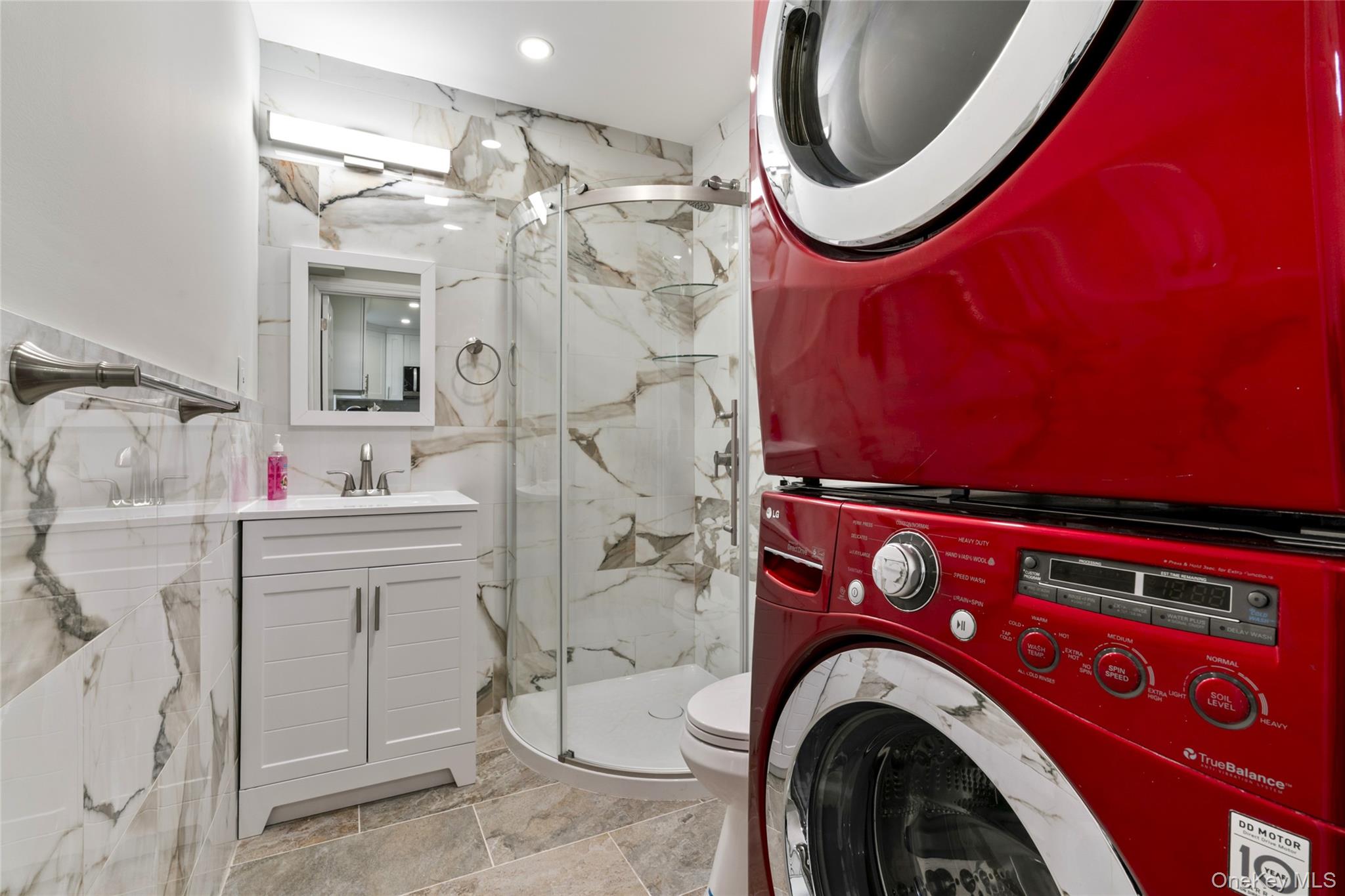 #19 photo, 15 Bellaire Drive, Ridge , NY 11961