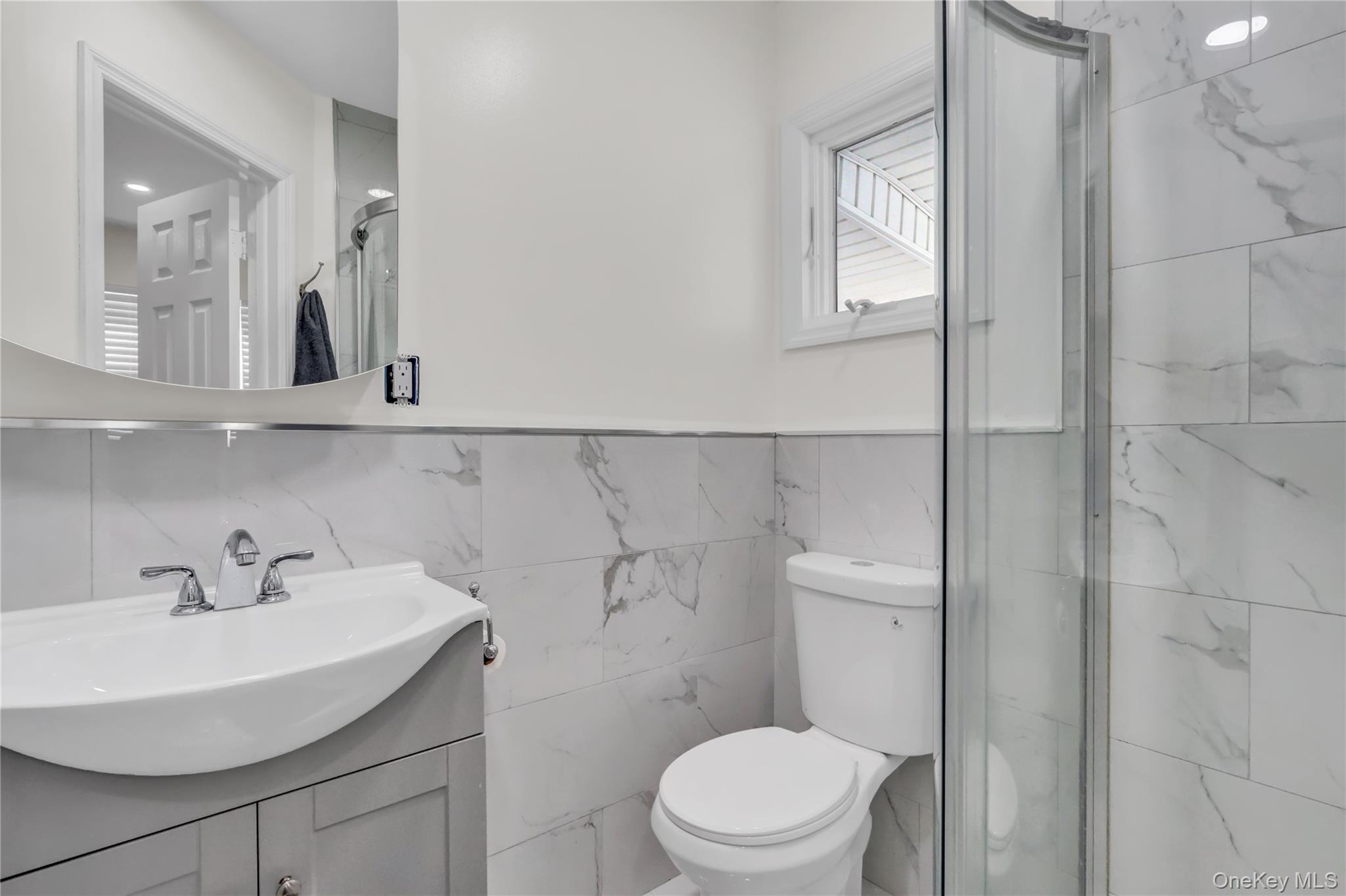 #18 photo, 14 Lisa Drive, מחוז סאפוק Deer Park , NY 11729