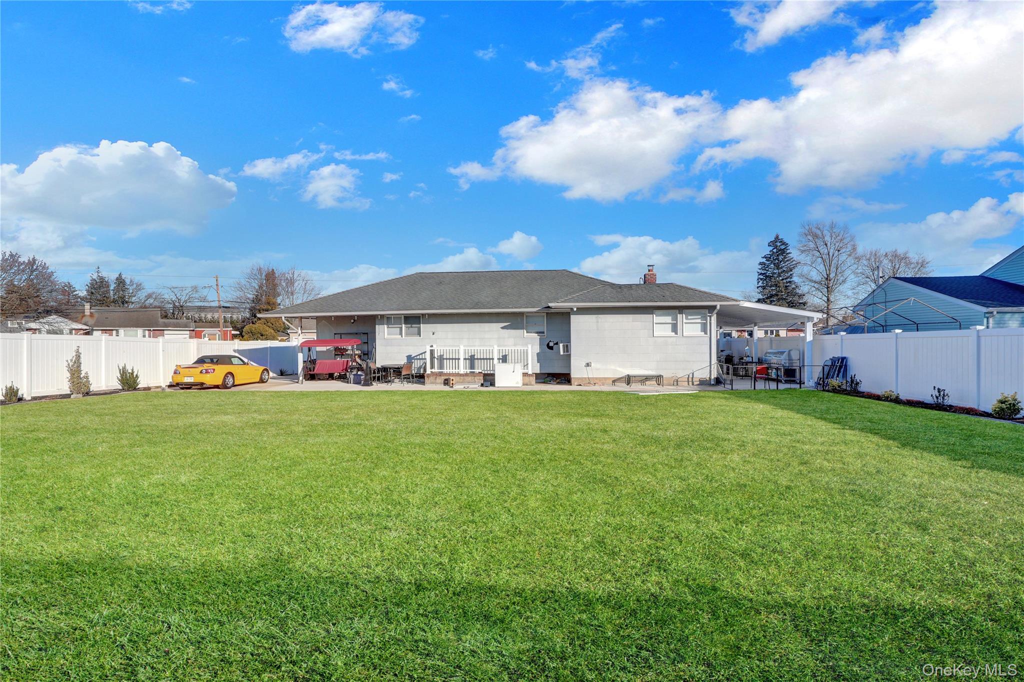 #6 photo, 14 Lisa Drive, מחוז סאפוק Deer Park , NY 11729