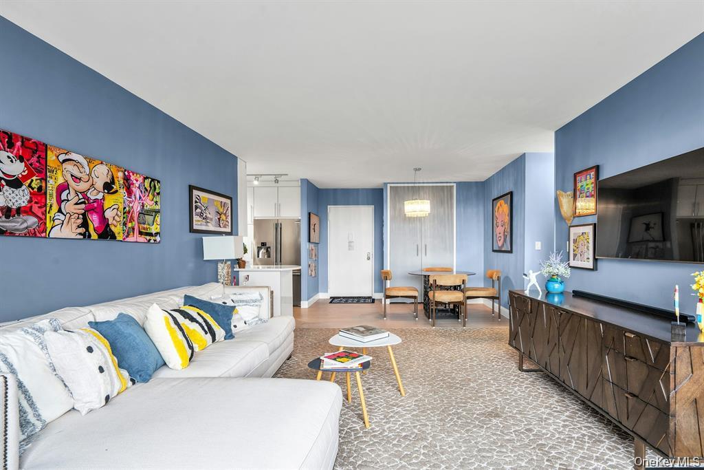 #10 photo, 269-10 Grand Central Parkway, Floral Park , NY 11005