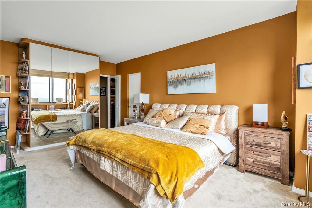 #19 photo, 269-10 Grand Central Parkway, Floral Park , NY 11005