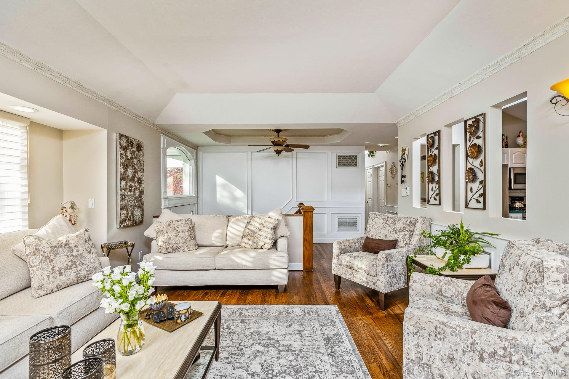 #6 photo, 74 Lauren Avenue, Саффолк ‖ Dix Hills , NY 11746