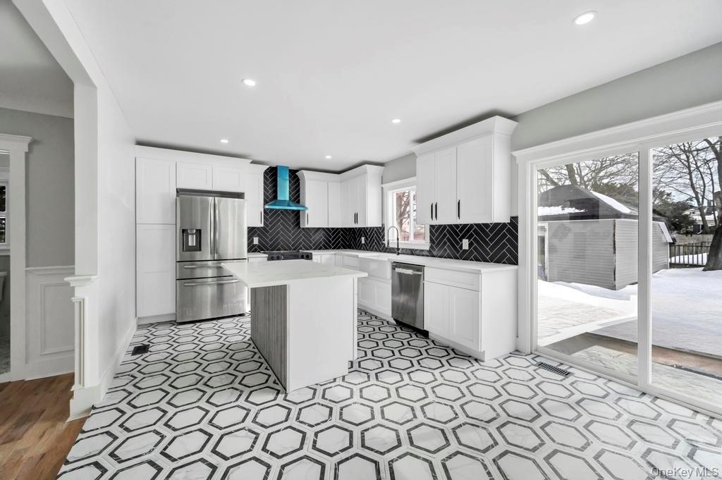 #12 photo, 74 Lincoln Avenue, Islip Terrace , NY 11752