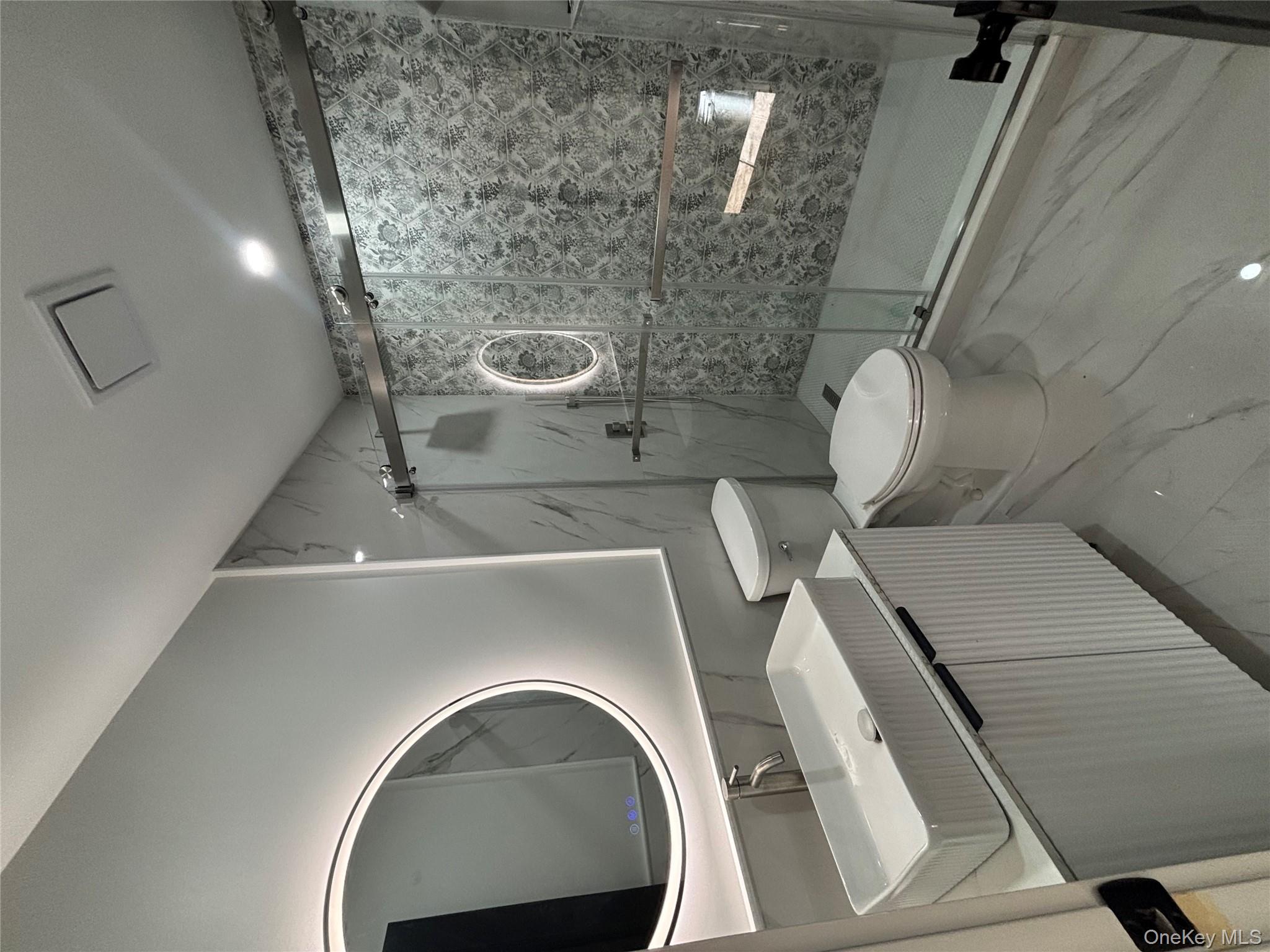 #6 photo, 74 Lincoln Avenue, سوفولك Islip Terrace , NY 11752