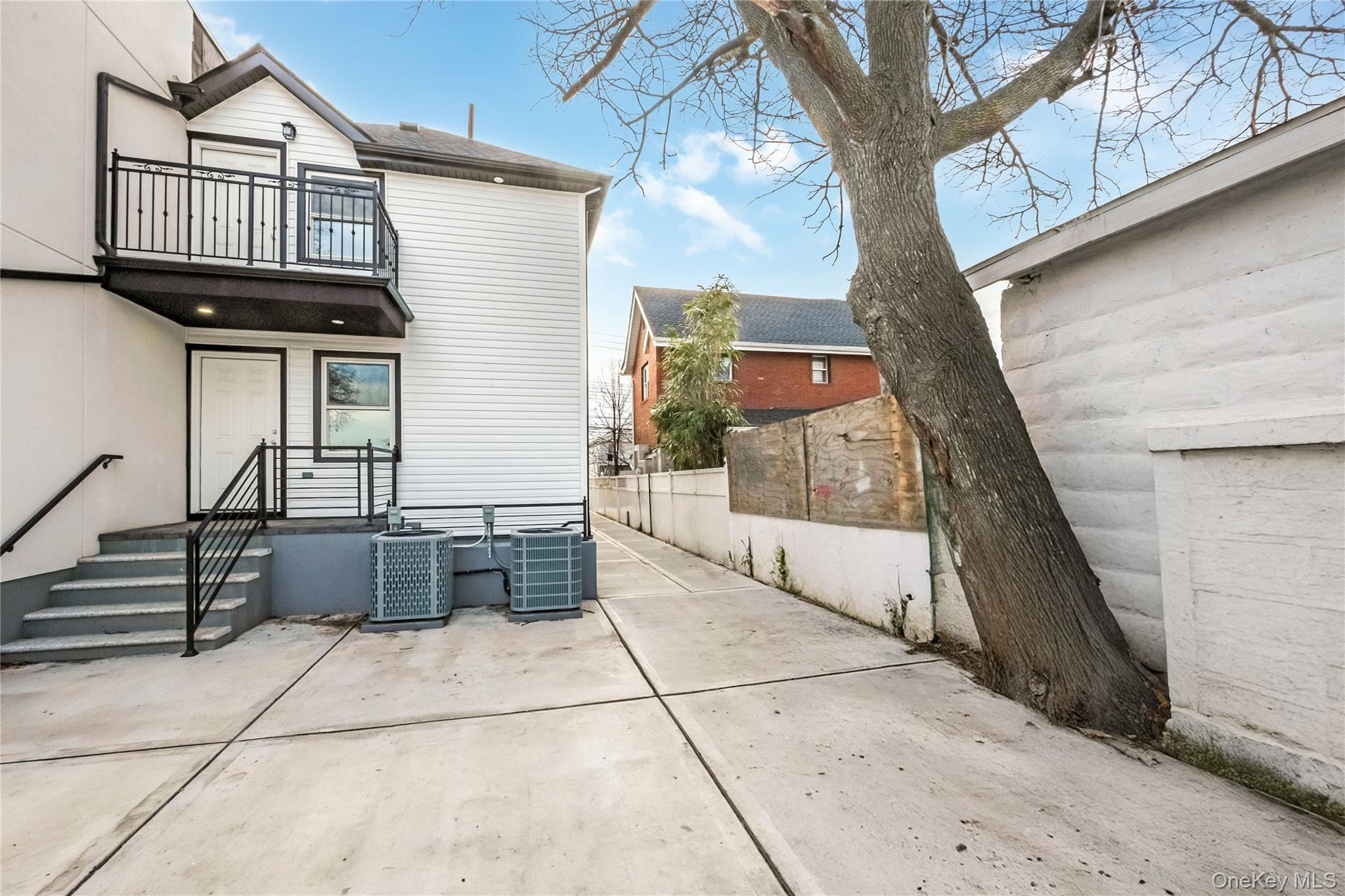 #3 photo, 14521 GUY R BREWER Boulevard, Springfield Gardens , NY 11434