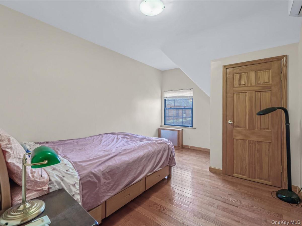 #14 photo, 11109 75th Road, Forest Hills , NY 11375