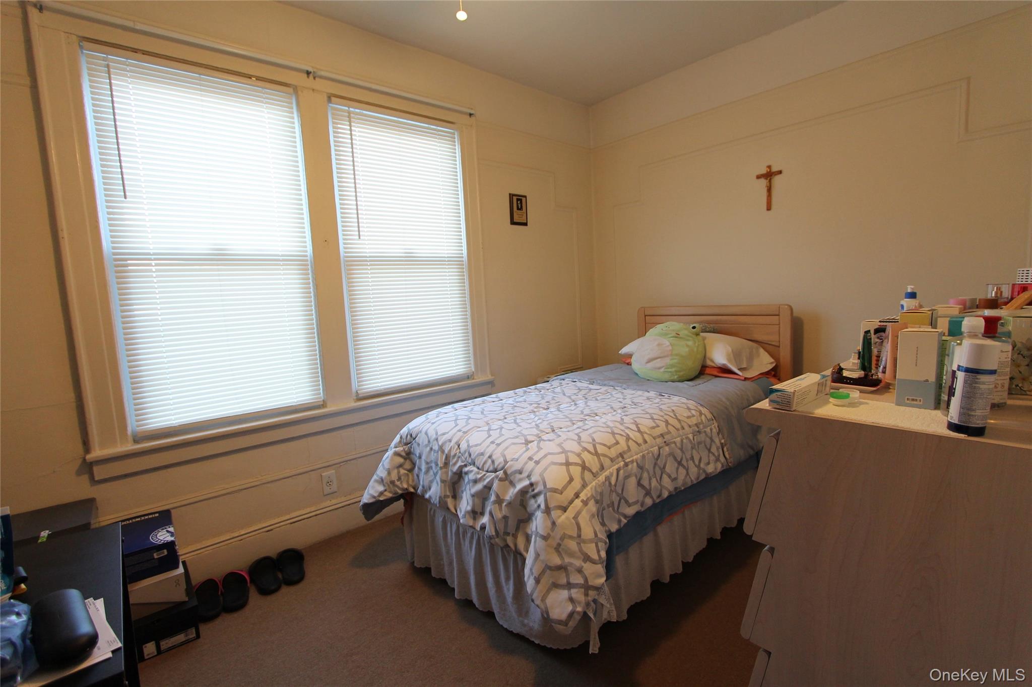 #10 photo, 69-23 64th Place, Glendale , NY 11385