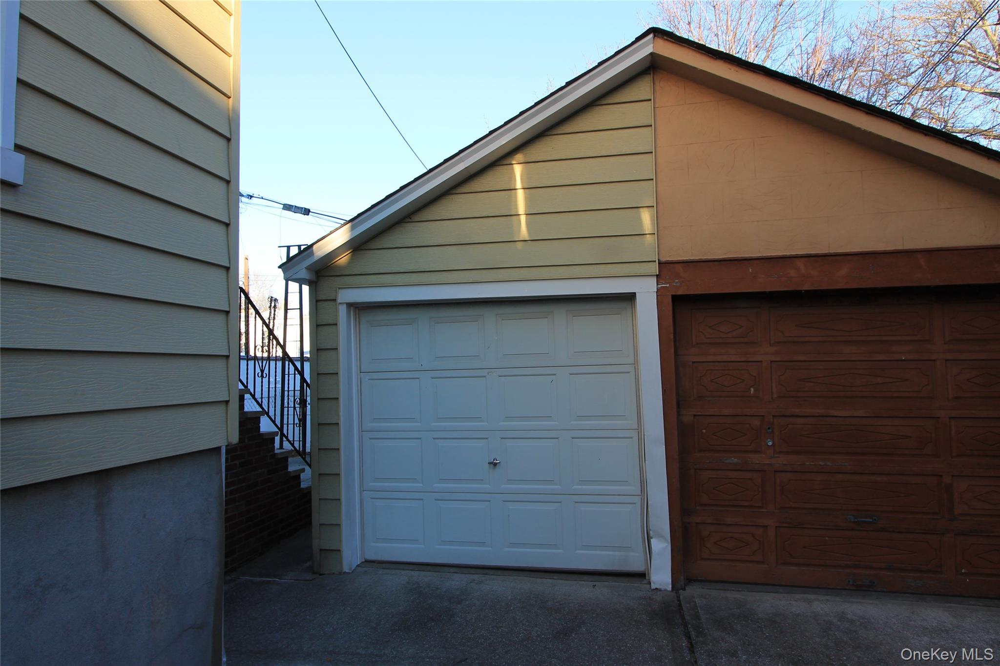 #15 photo, 69-23 64th Place, Glendale , NY 11385