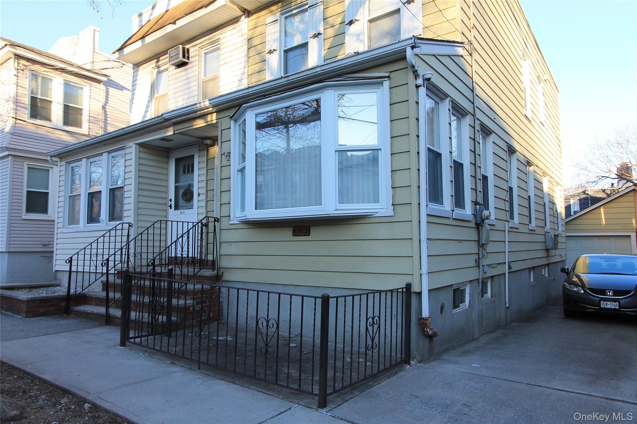 #2 photo, 69-23 64th Place, Glendale , NY 11385