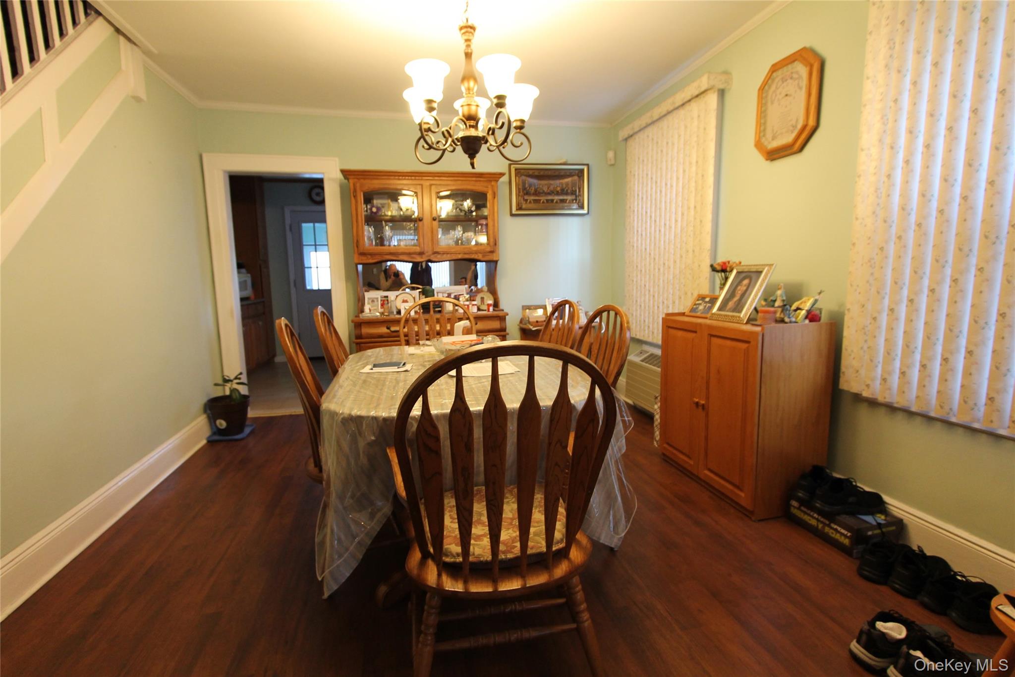 #5 photo, 69-23 64th Place, Glendale , NY 11385