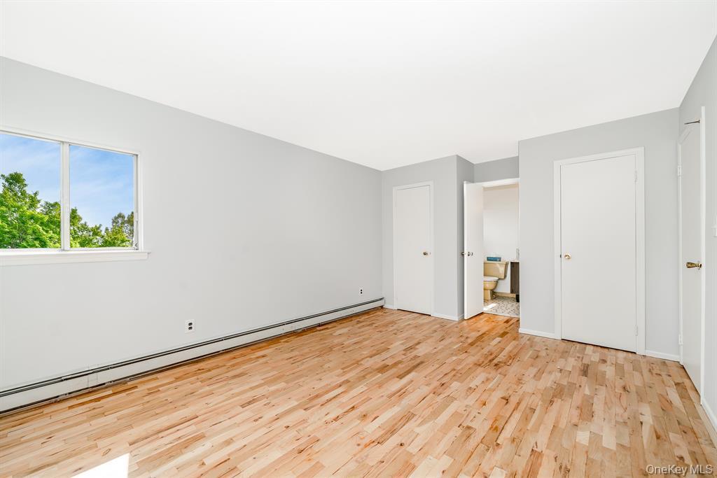 #5 photo, 227 N Walnut Street, नासाउ काउंटी Massapequa , NY 11758